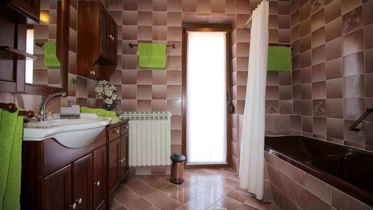 Photo of Bathroom in Brulo