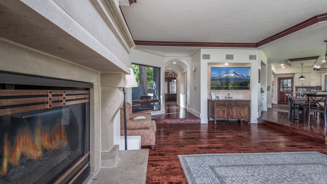 Photo of Livingroom in Bend
