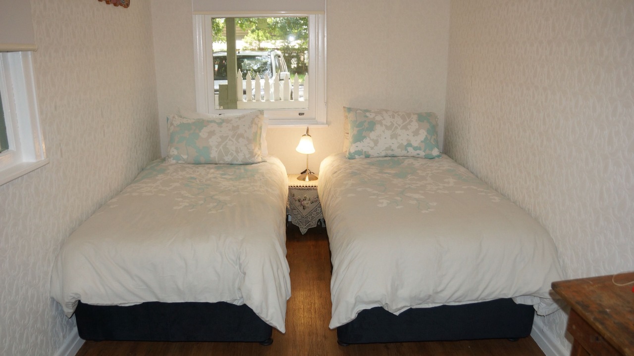 Photo of Others in Emerald