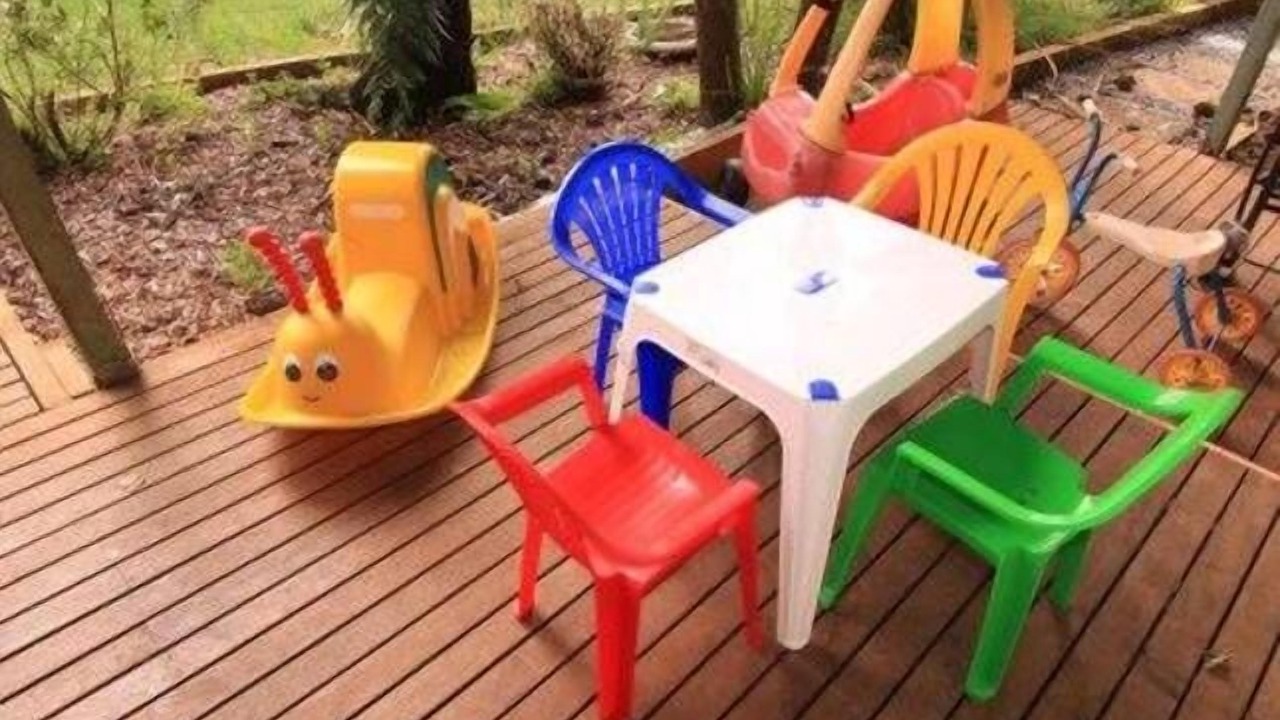 Photo of Others in Emerald