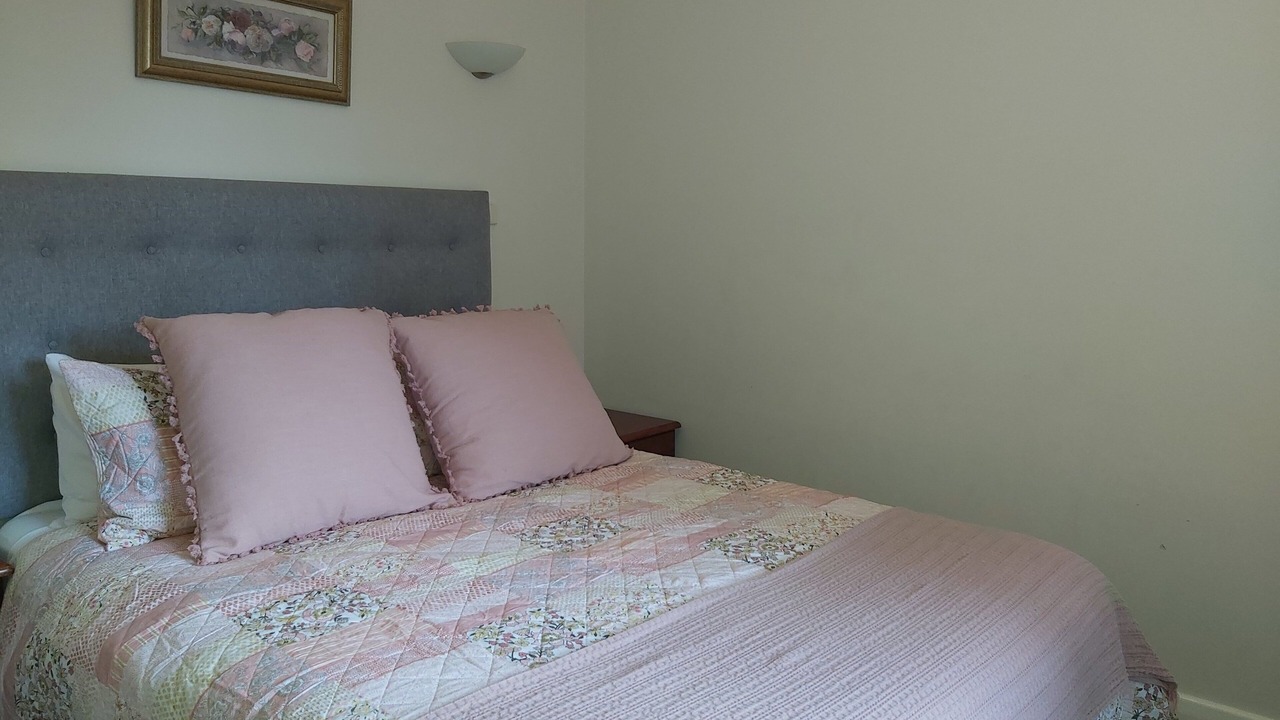 Photo of Bedroom in Emerald