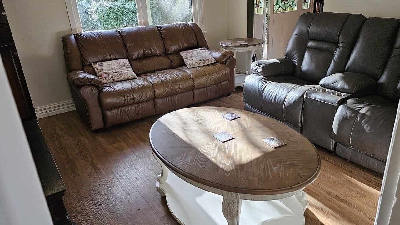 Photo of Livingroom in Emerald