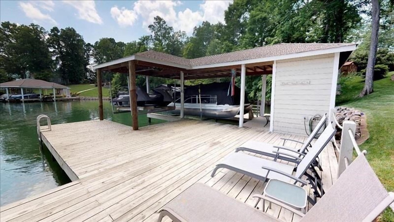 Photo of Outdoor in Huddleston