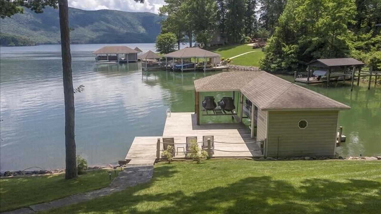 Photo of Outdoor in Huddleston