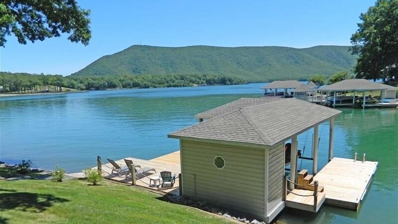 Photo of Outdoor in Huddleston