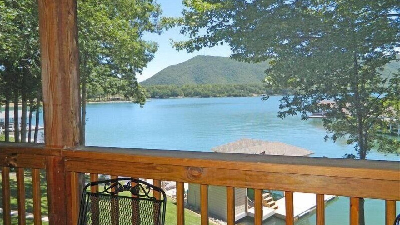 Photo of Outdoor in Huddleston