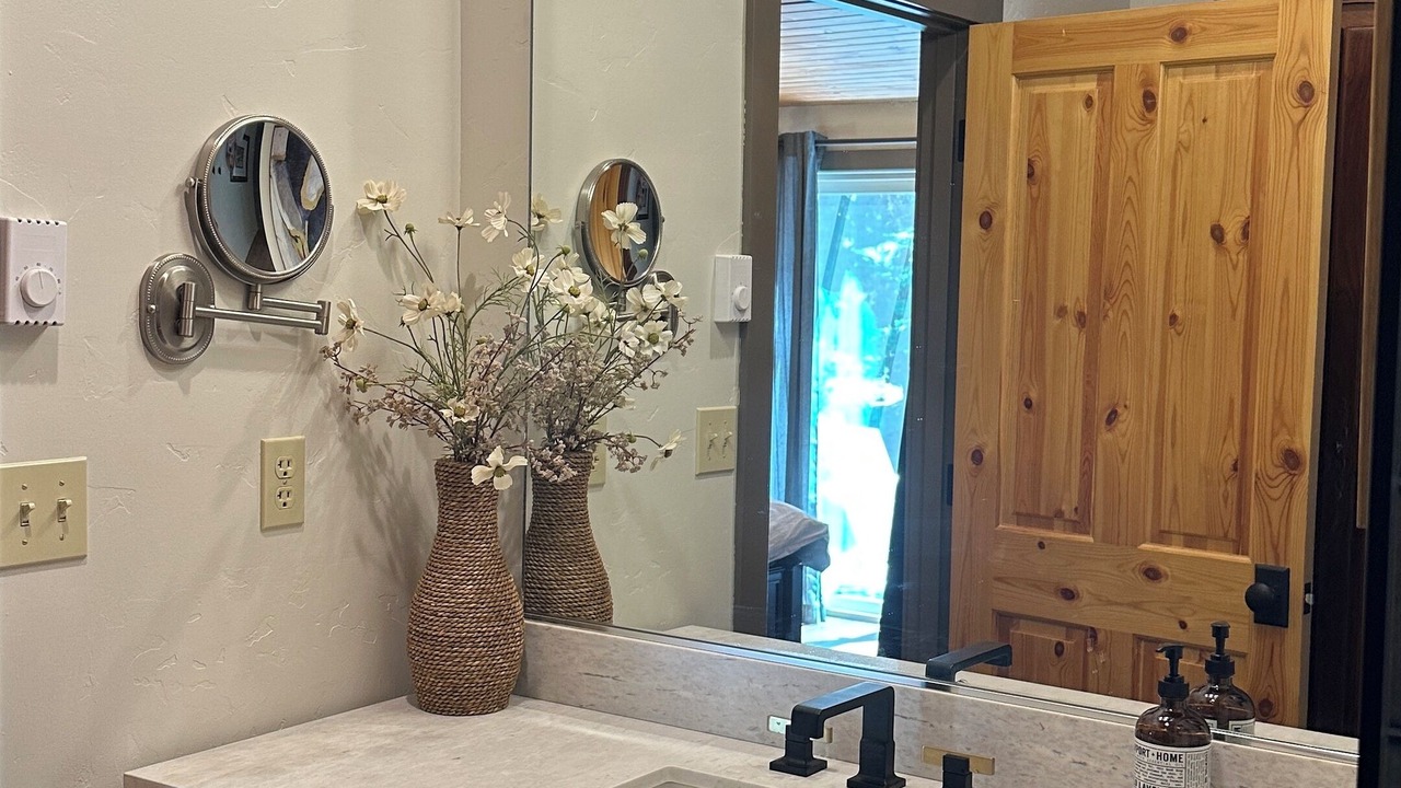 Photo of Bathroom in Black Butte Ranch