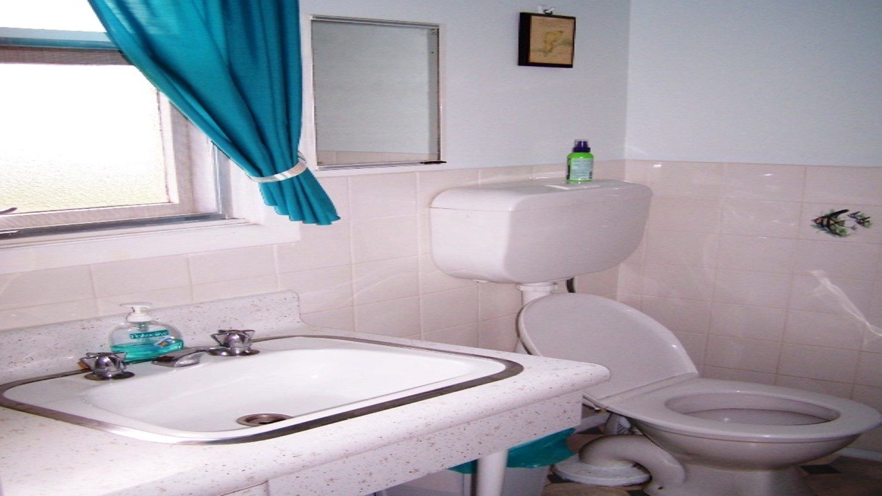 Photo of Bathroom in Carrickalinga