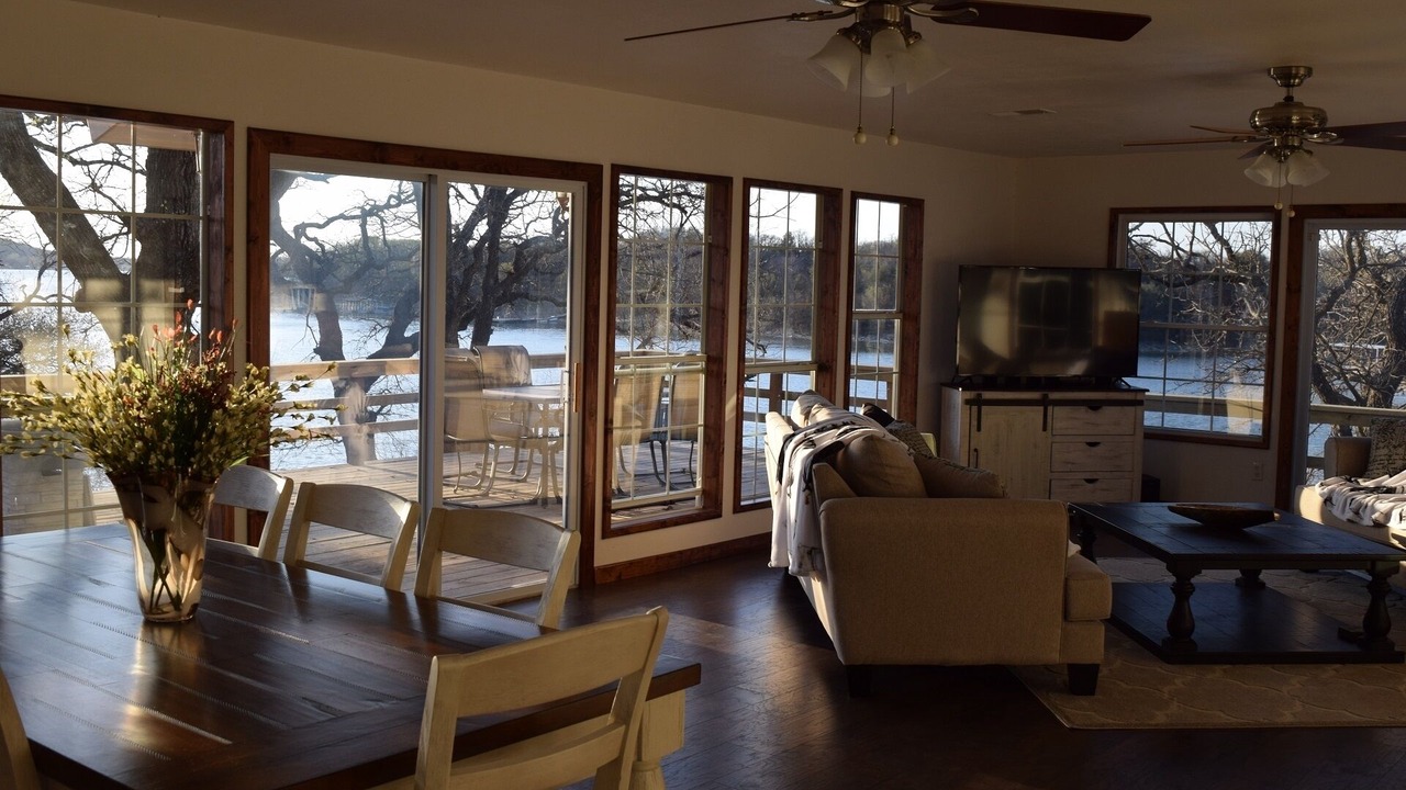Photo of Livingroom in Eastland