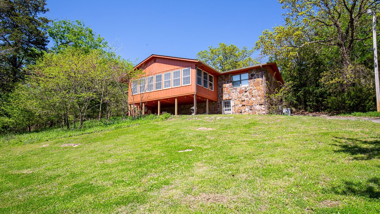 Photo of Outdoor in Pettit