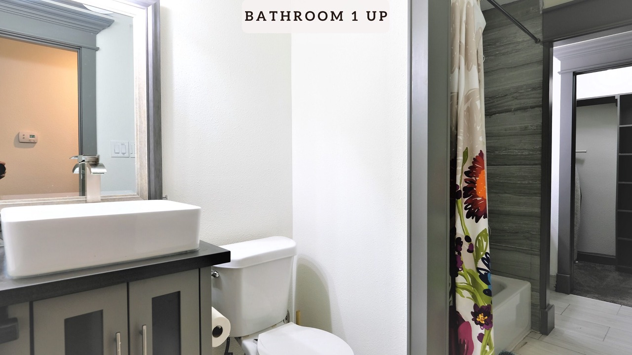Photo of Bathroom in Woodlake - Briar Meadow