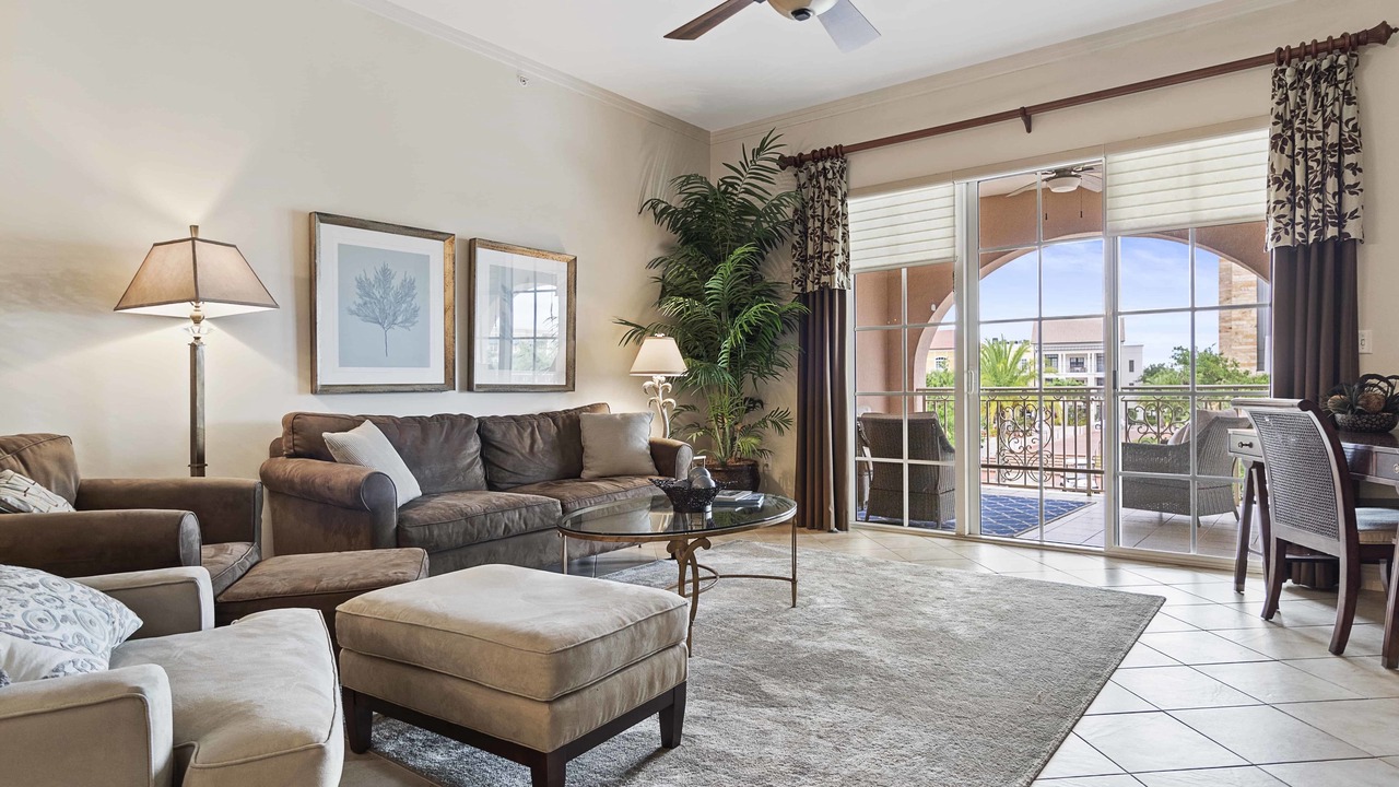 Photo of Livingroom in Ave Maria