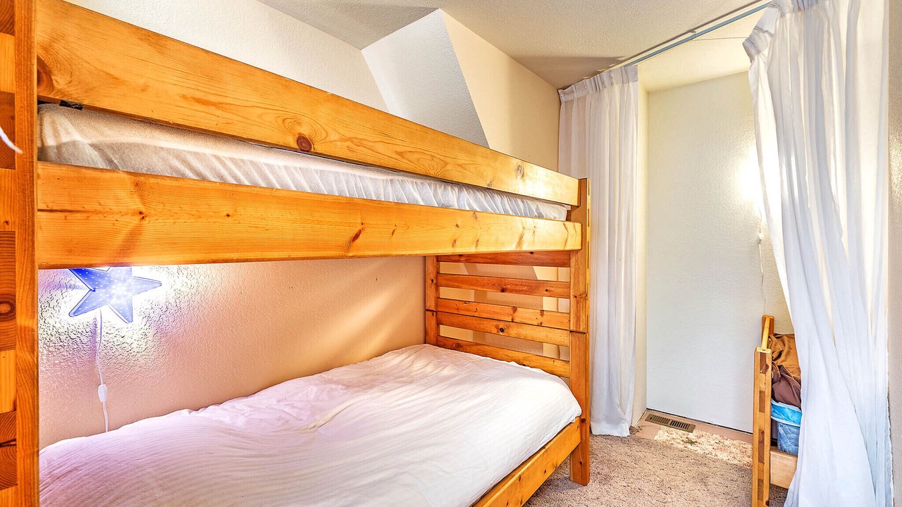 Photo of Bedroom in Copalis Beach