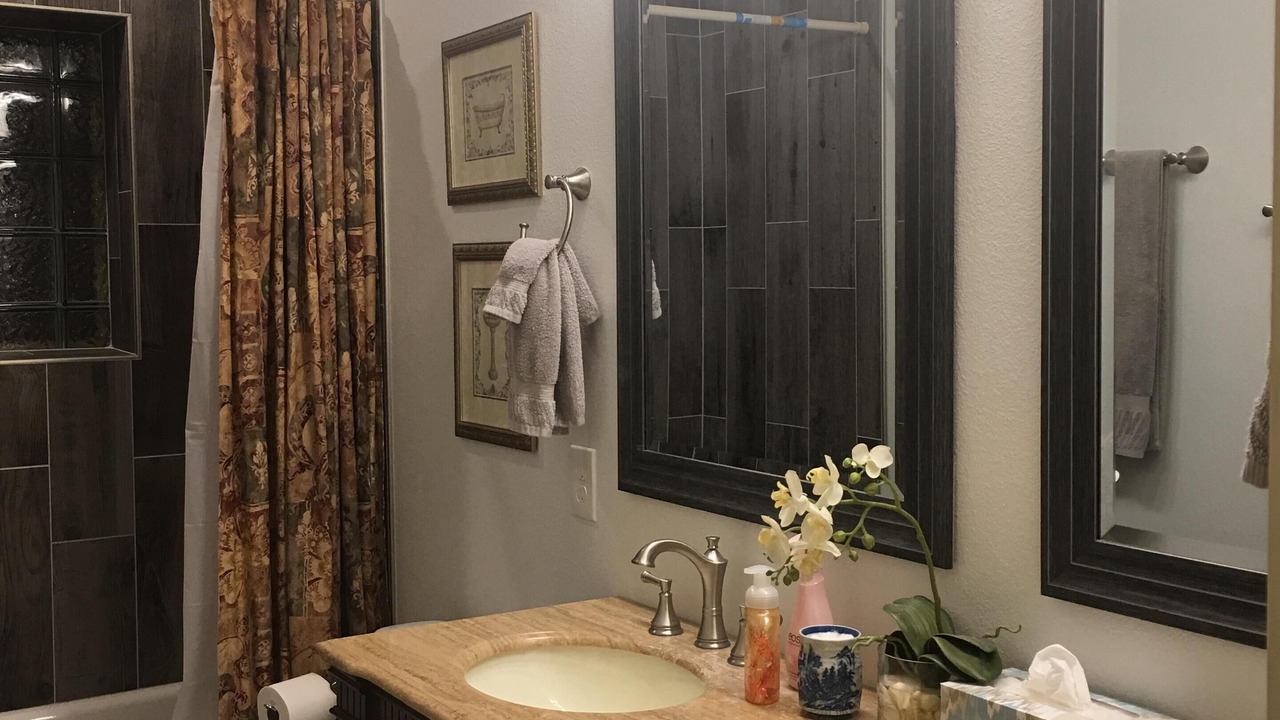 Photo of Bathroom in Capitol Hill