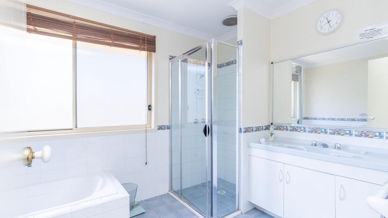 Photo of Bathroom in Sussex Inlet