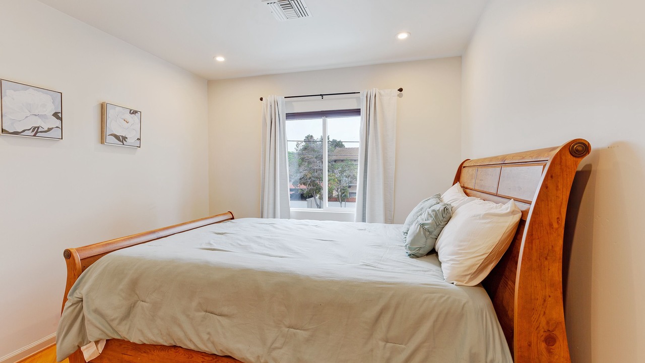 Photo of Bedroom in Point Loma Heights