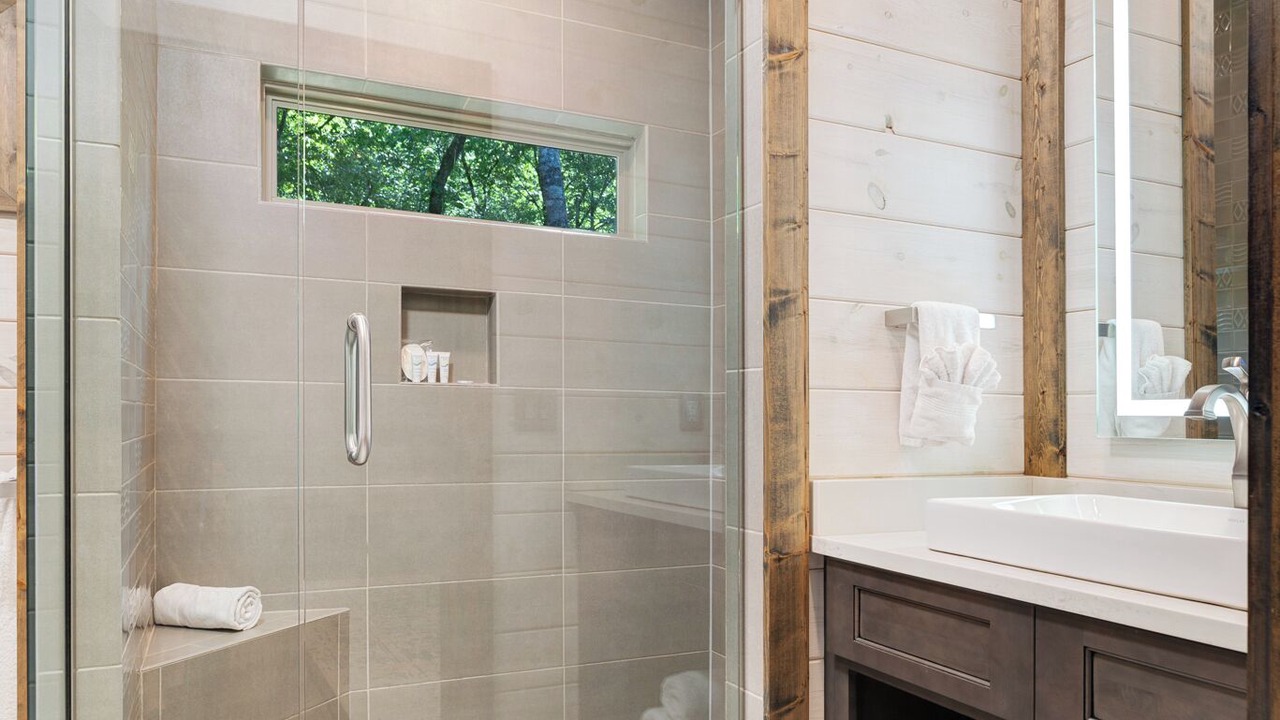 Photo of Bathroom in Hochatown