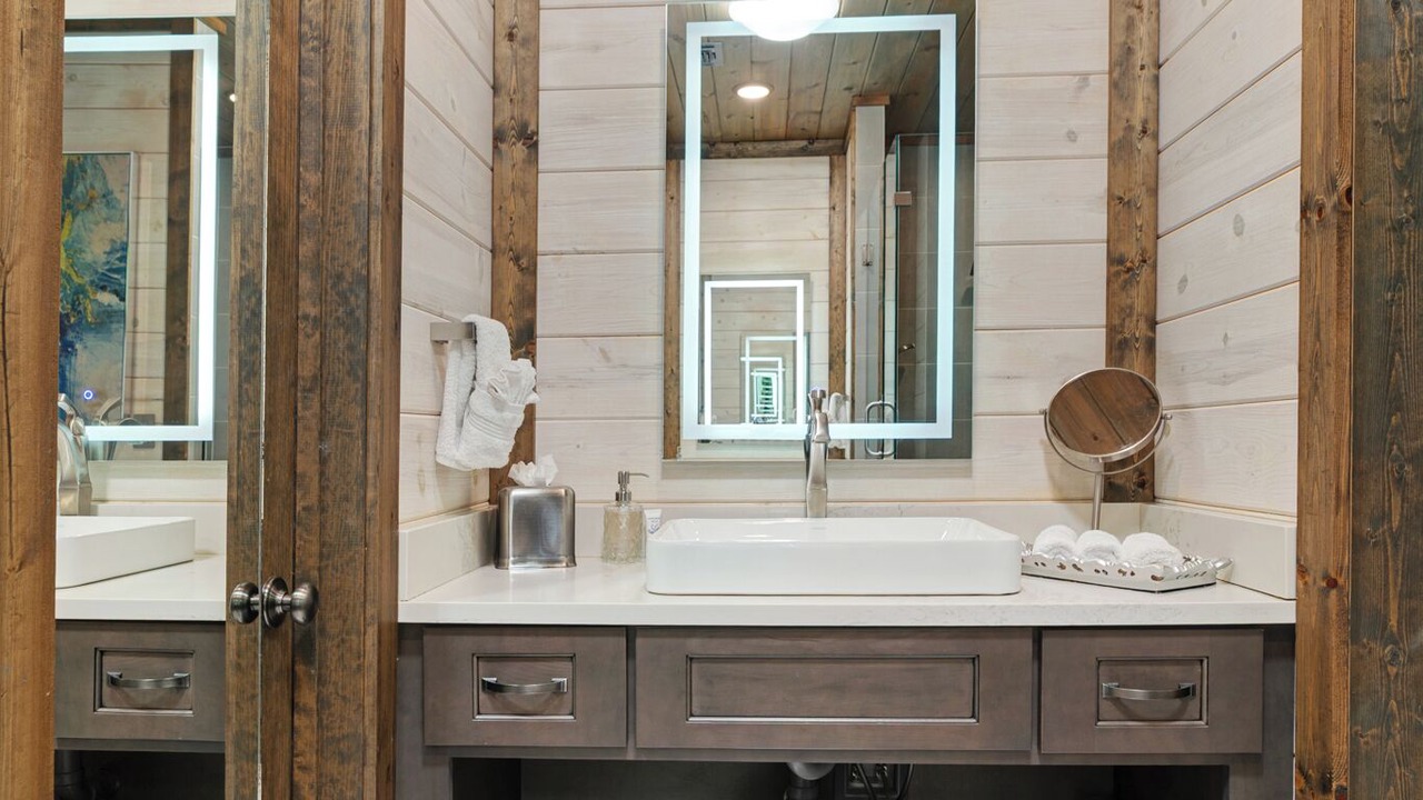 Photo of Bathroom in Hochatown
