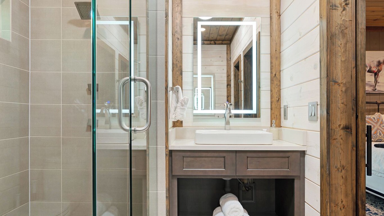 Photo of Bathroom in Hochatown