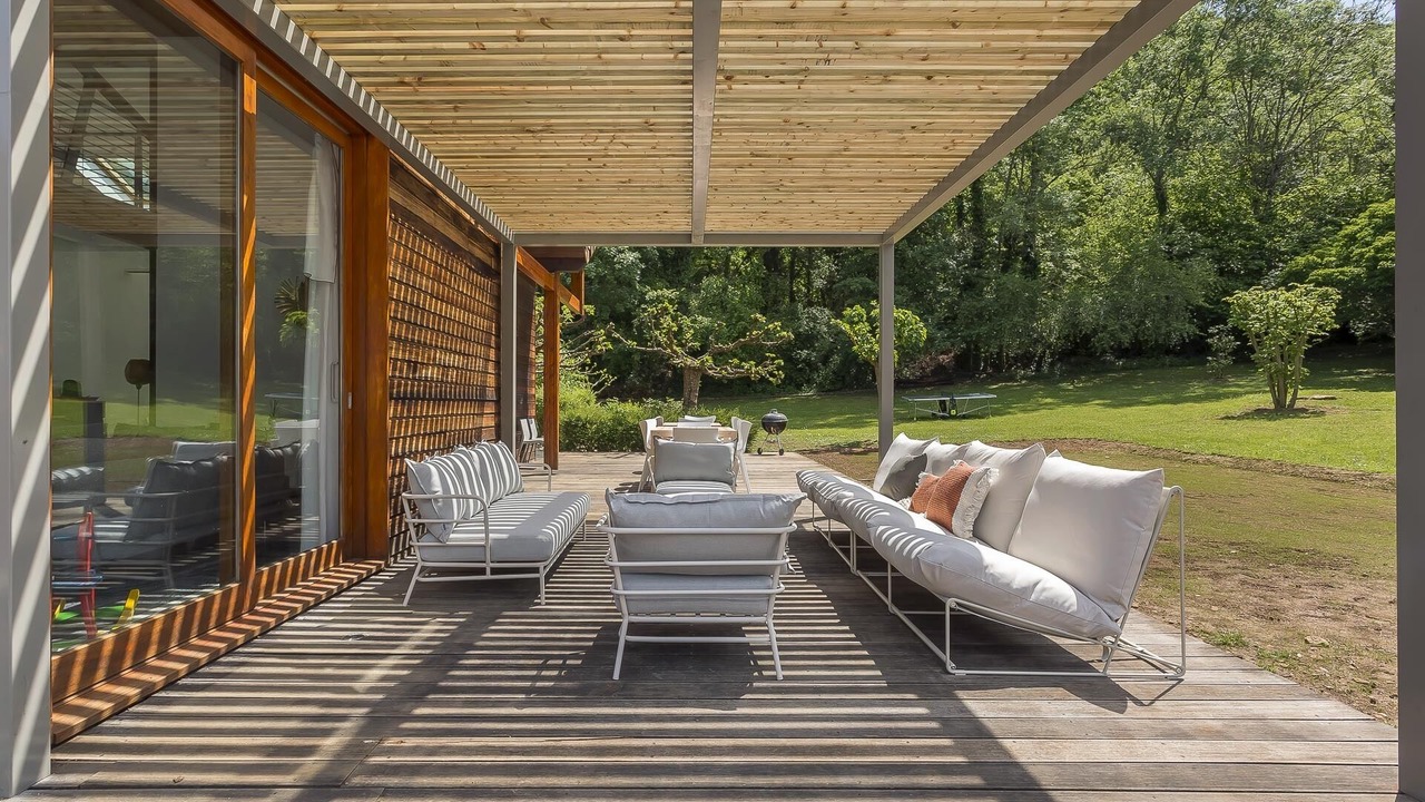 Photo of Patio Balcony in Hieres-sur-Amby