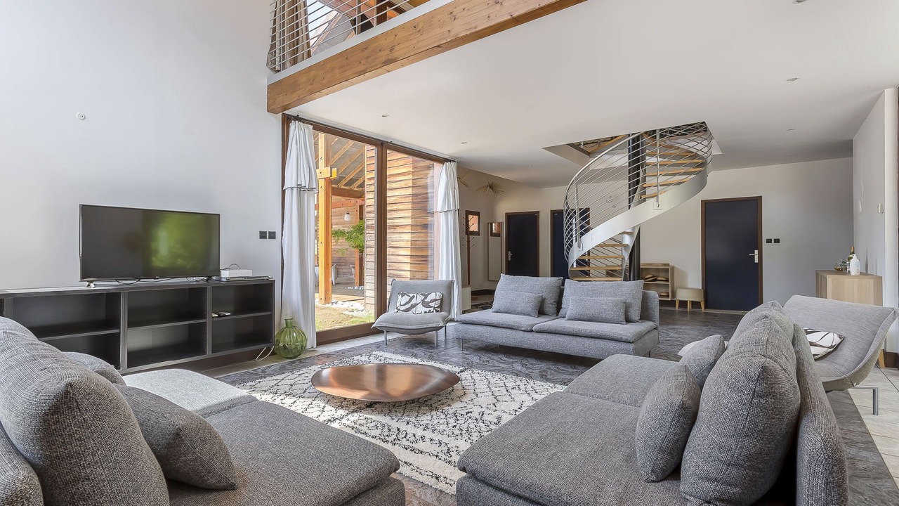 Photo of Livingroom in Hieres-sur-Amby