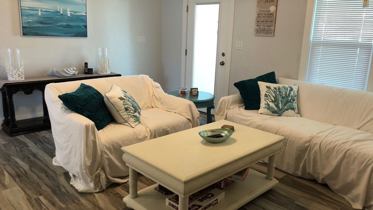 Photo of Livingroom in Belle Vista