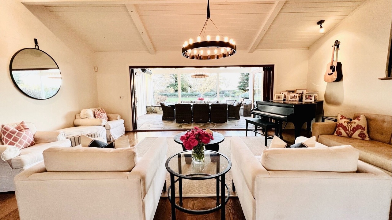 Photo of Livingroom in Healdsburg