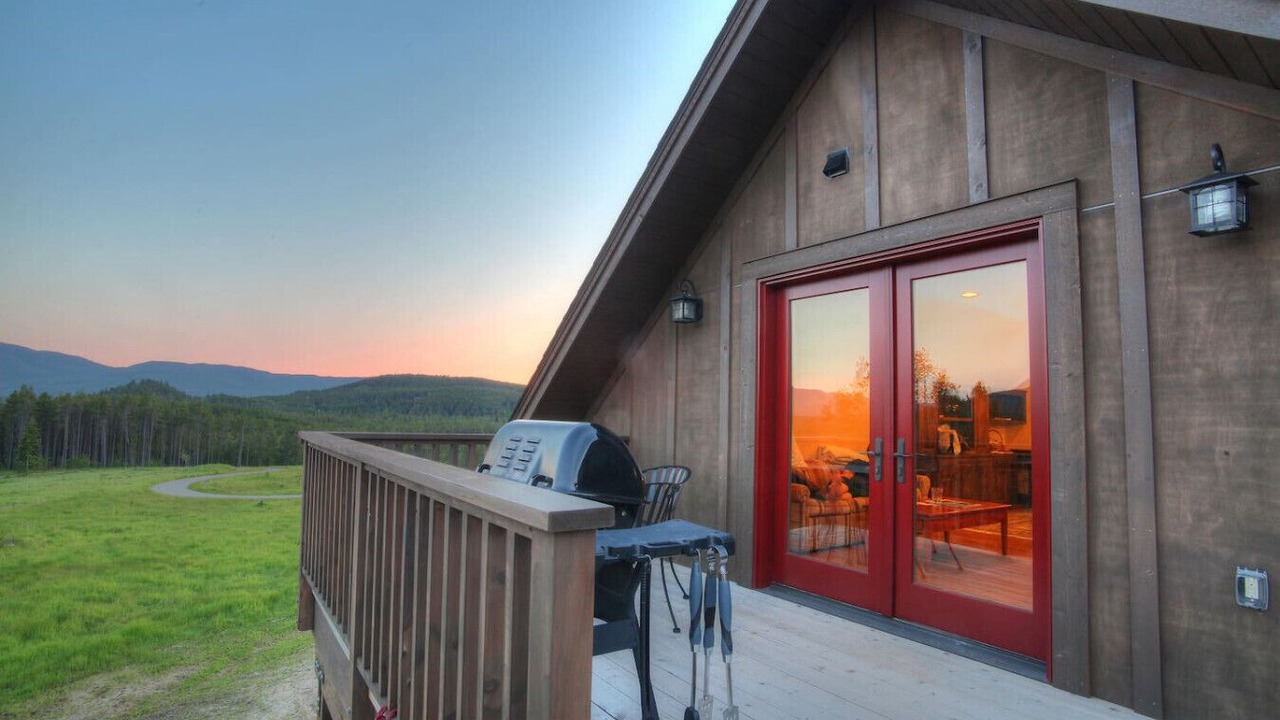 Photo of Patio Balcony in West Glacier