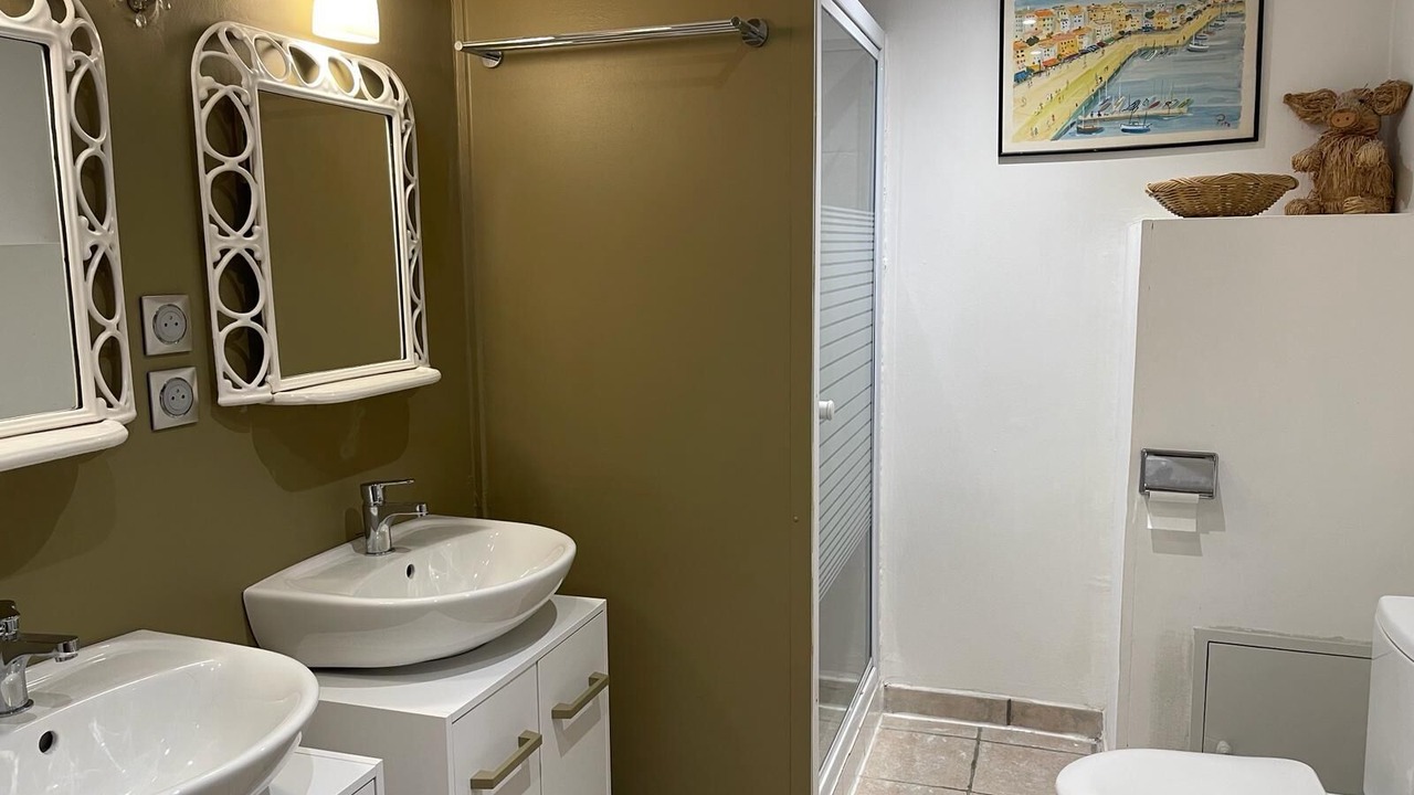 Photo of Bathroom in Sommieres