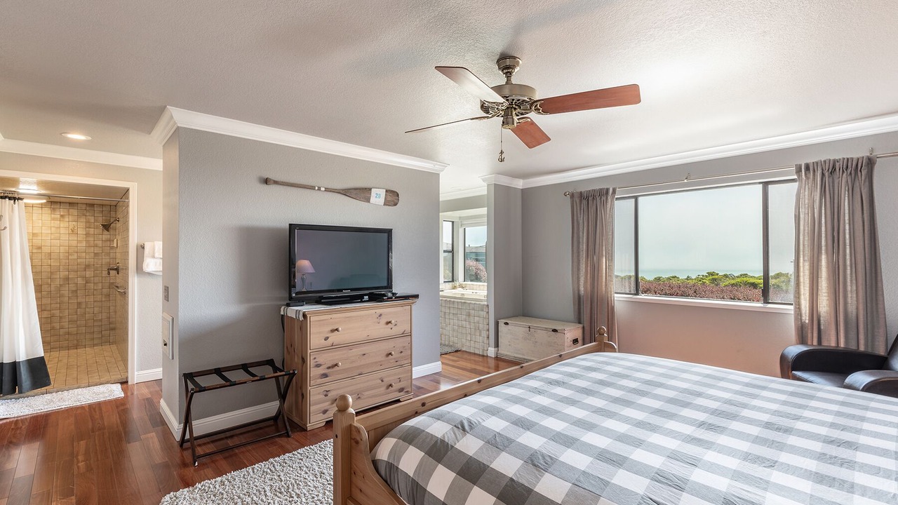 Photo of Bedroom in Bodega Bay