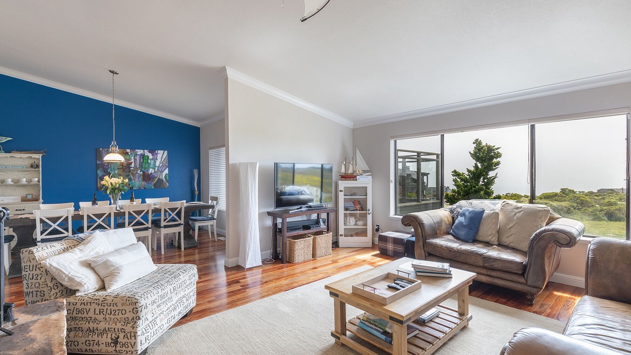 Photo of Bedroom in Bodega Bay