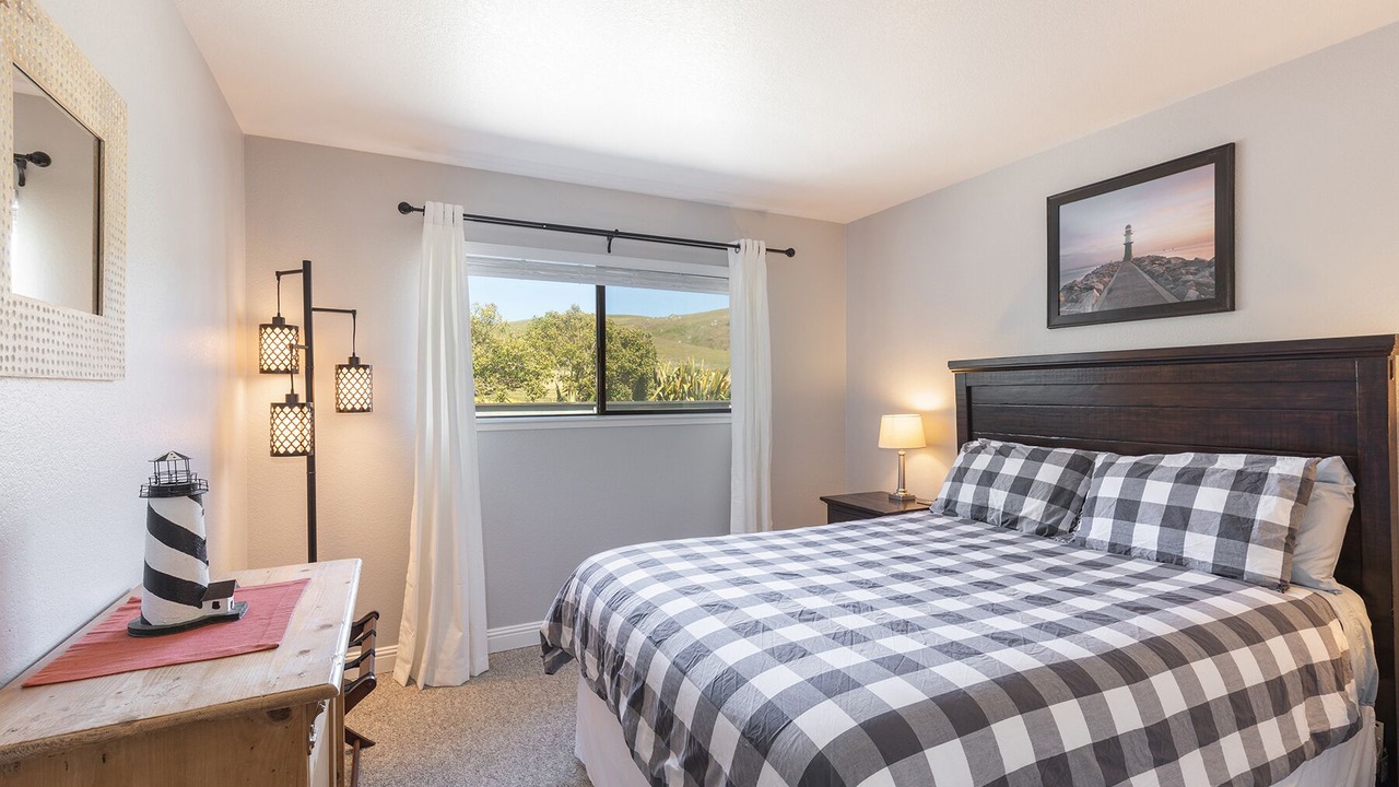 Photo of Bedroom in Bodega Bay