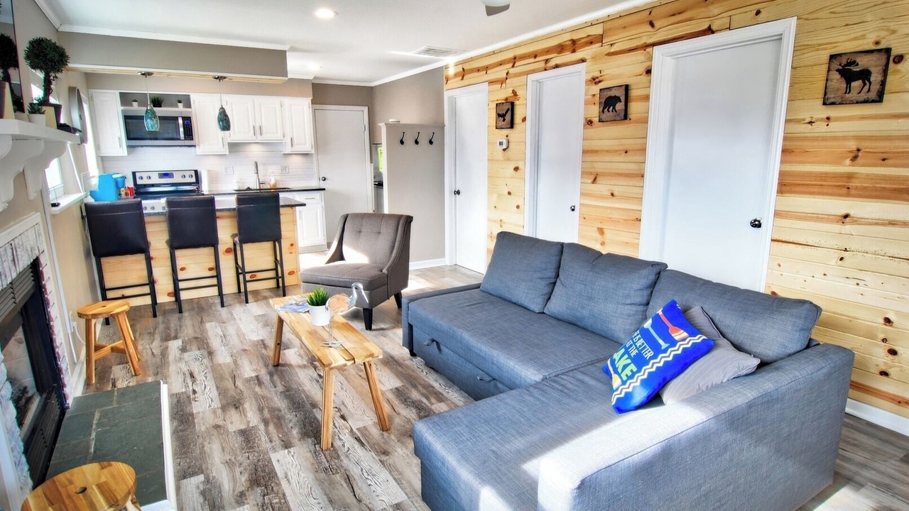 Photo of Others in Lakeview