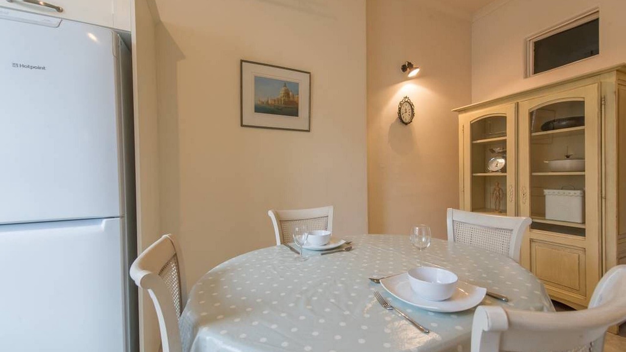 Photo of Others in Newington