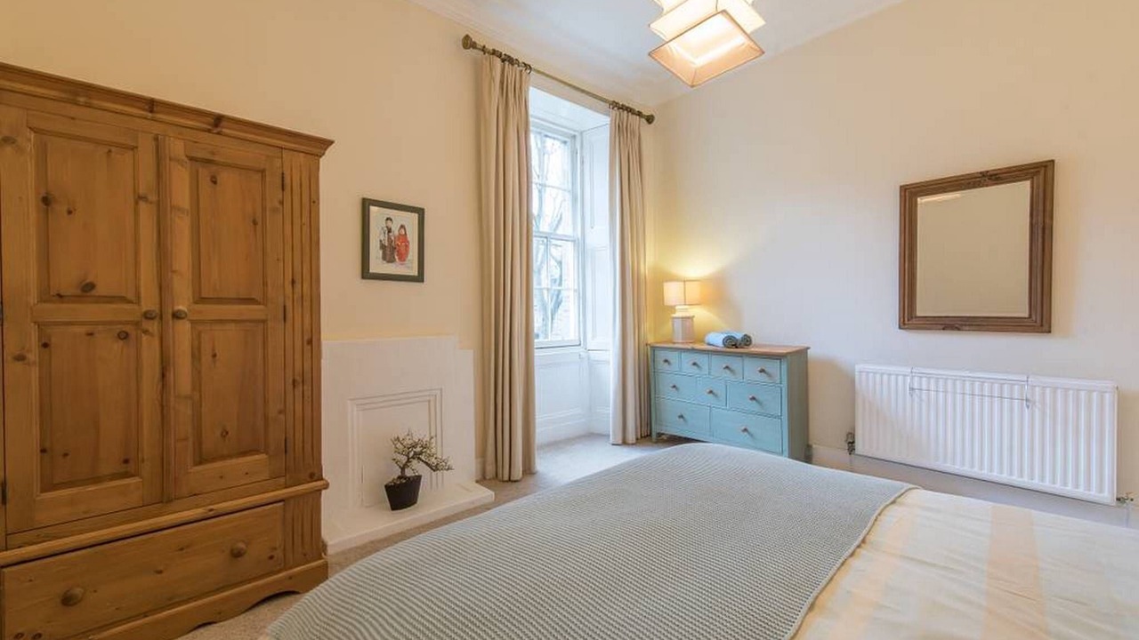Photo of Bedroom in Newington