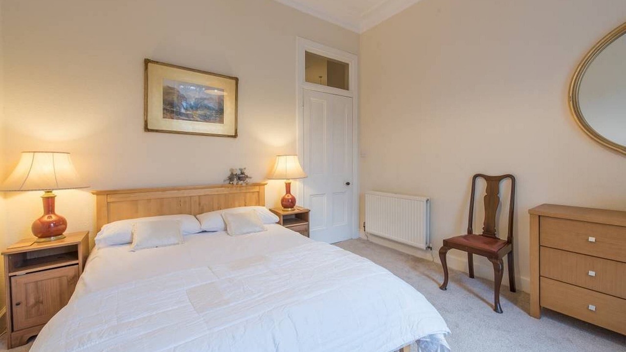 Photo of Bedroom in Newington