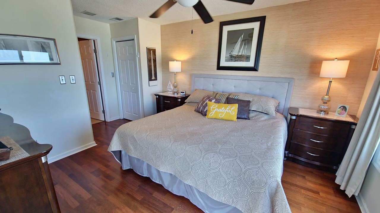 Photo of Bedroom in Surfside Beach