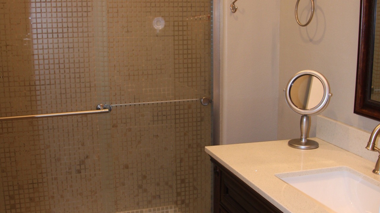 Photo of Bathroom in Canyon Lake