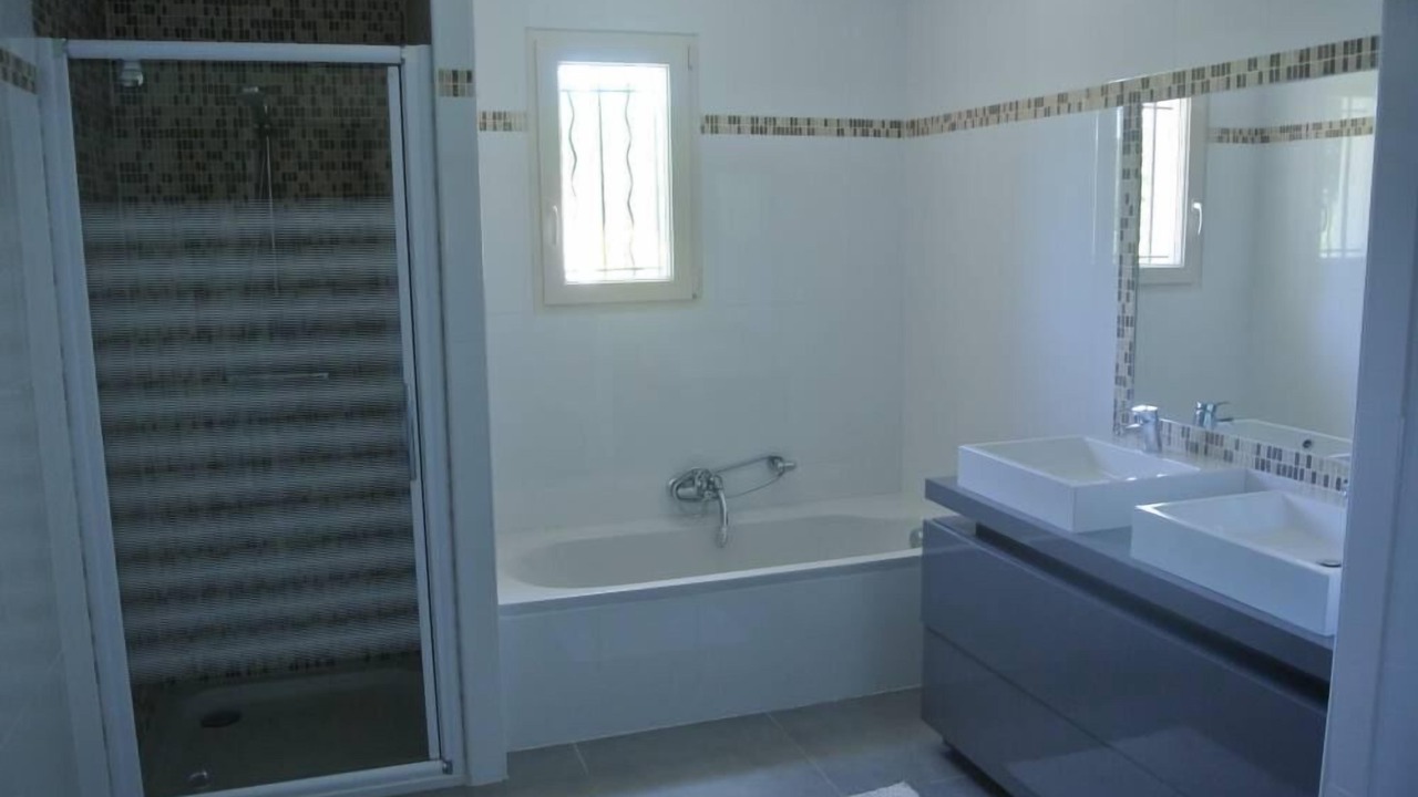 Photo of Bathroom in Montagnac-Montpezat