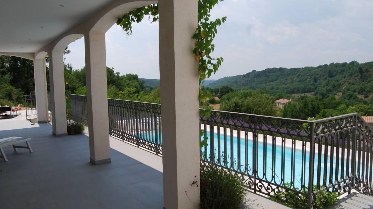 Photo of Patio Balcony in Montagnac-Montpezat