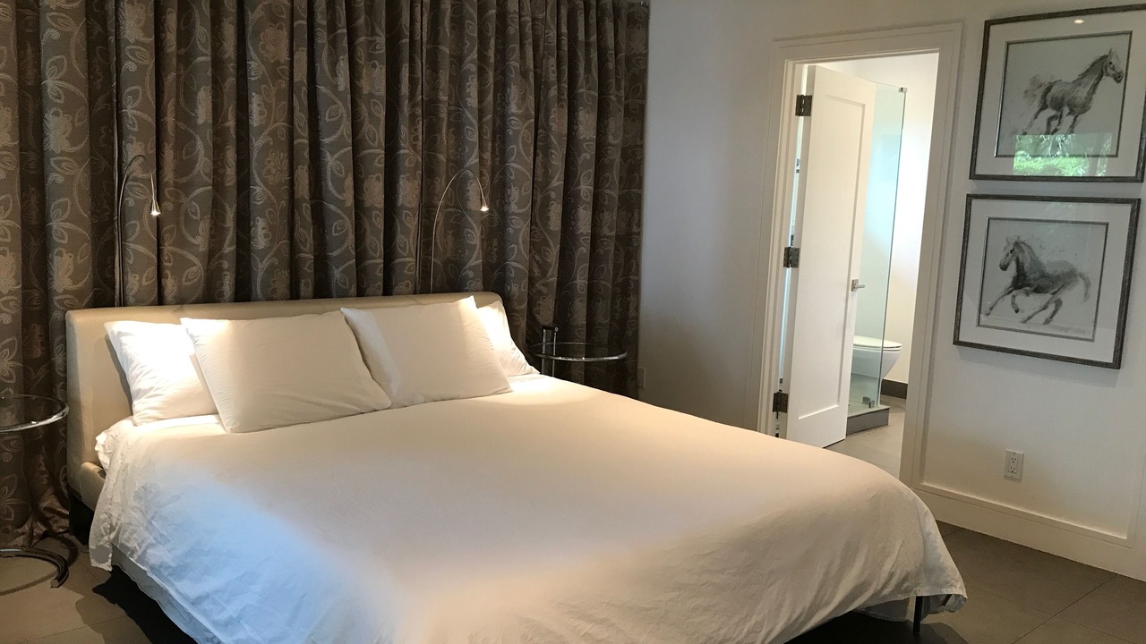 Photo of Others in Lauderdale Beach