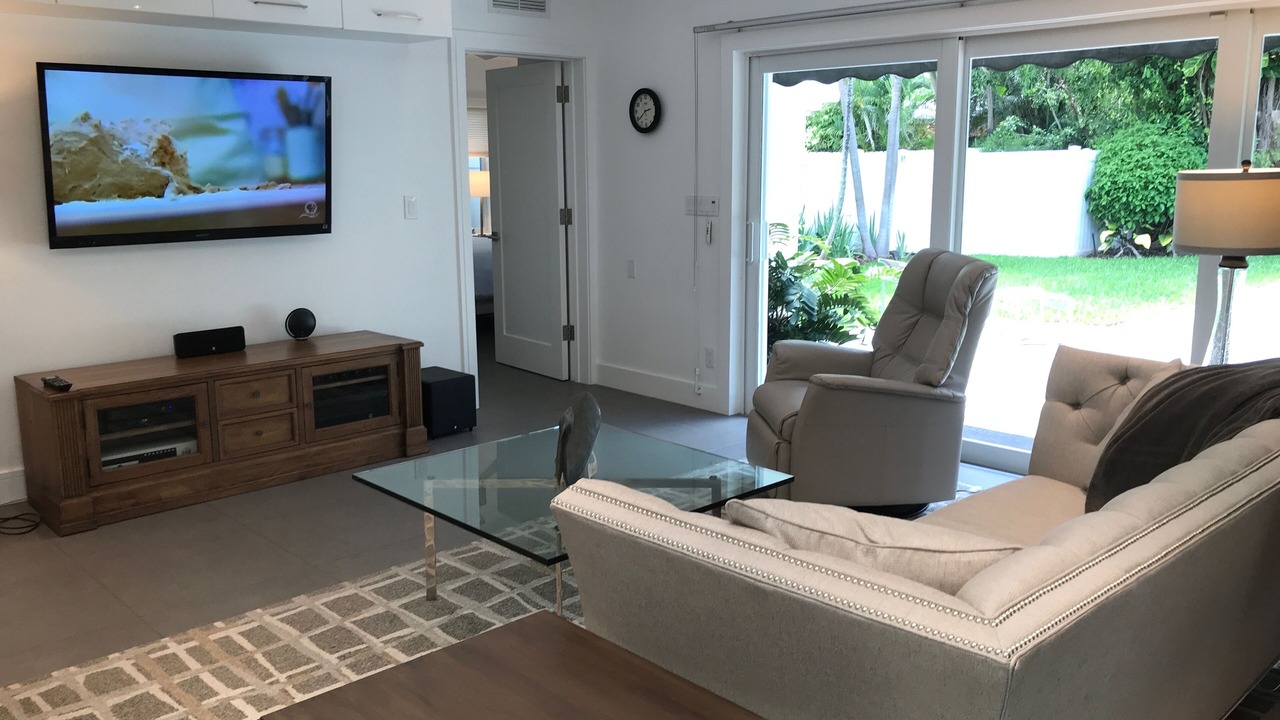 Photo of Others in Lauderdale Beach