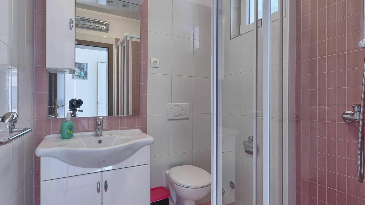 Photo of Bathroom in Orihi