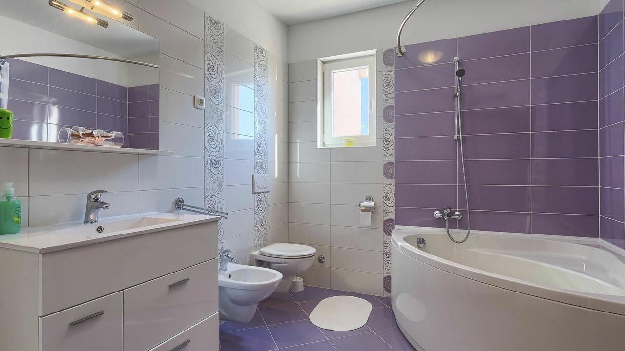 Photo of Bathroom in Orihi