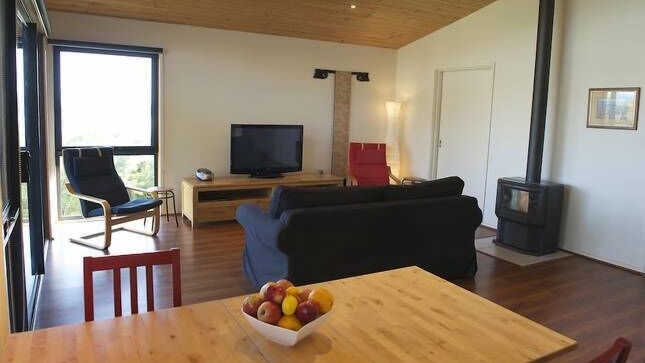 Photo of Livingroom in Skenes Creek