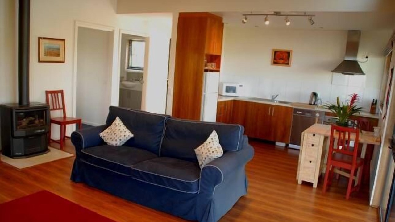 Photo of Livingroom in Skenes Creek