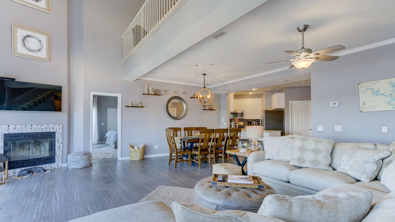 Photo of Livingroom in Osage Beach