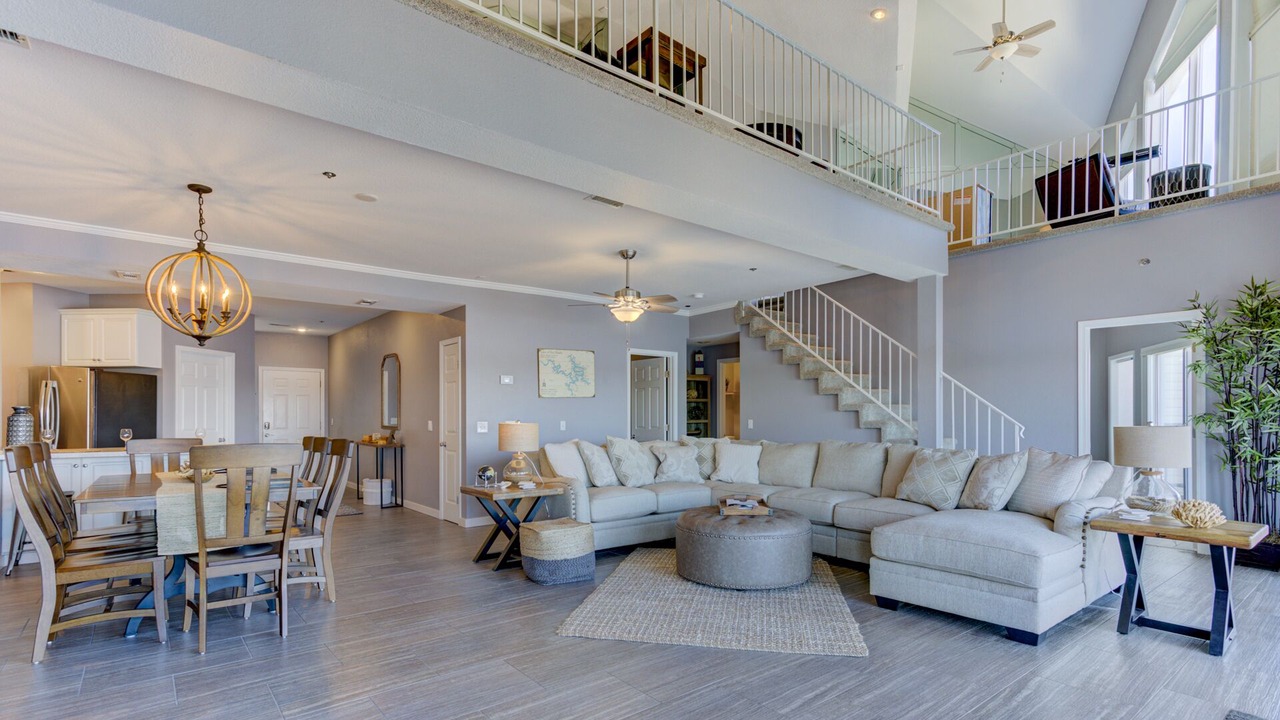 Photo of Livingroom in Osage Beach