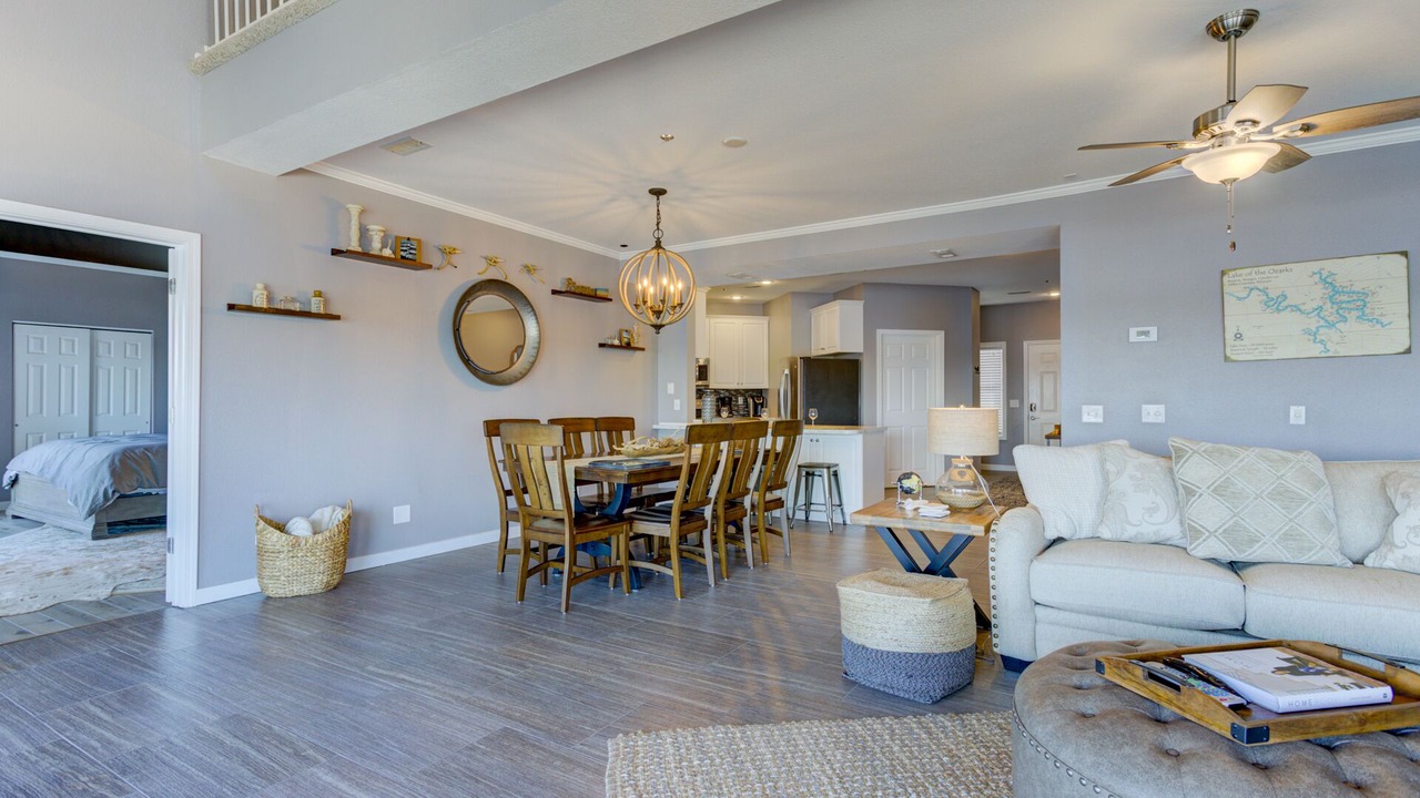 Photo of Livingroom in Osage Beach