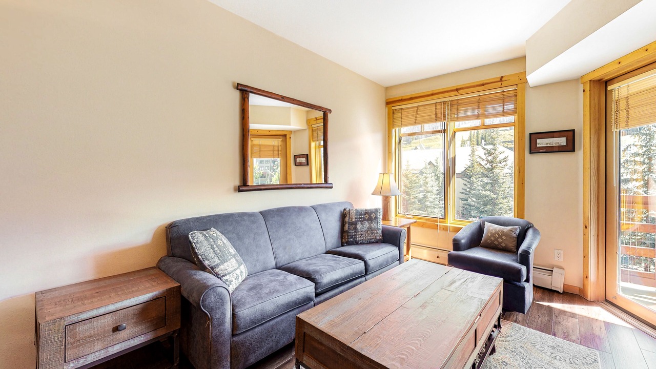 Photo of Livingroom in Copper Mountain Village